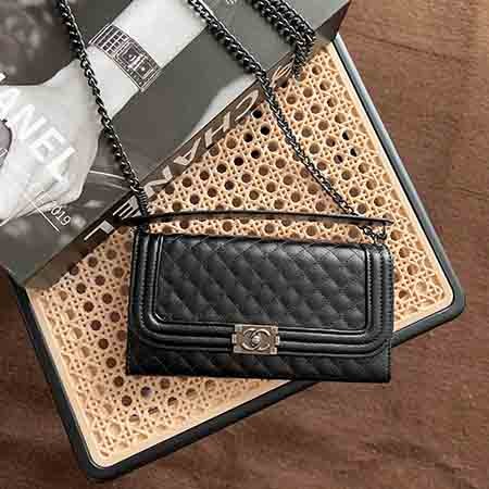 chanel アイフォン 13 保護ケース