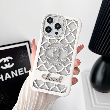 iphone 15plus chanel カバー 