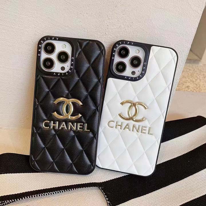 iPhone13 プロ chanel ケース