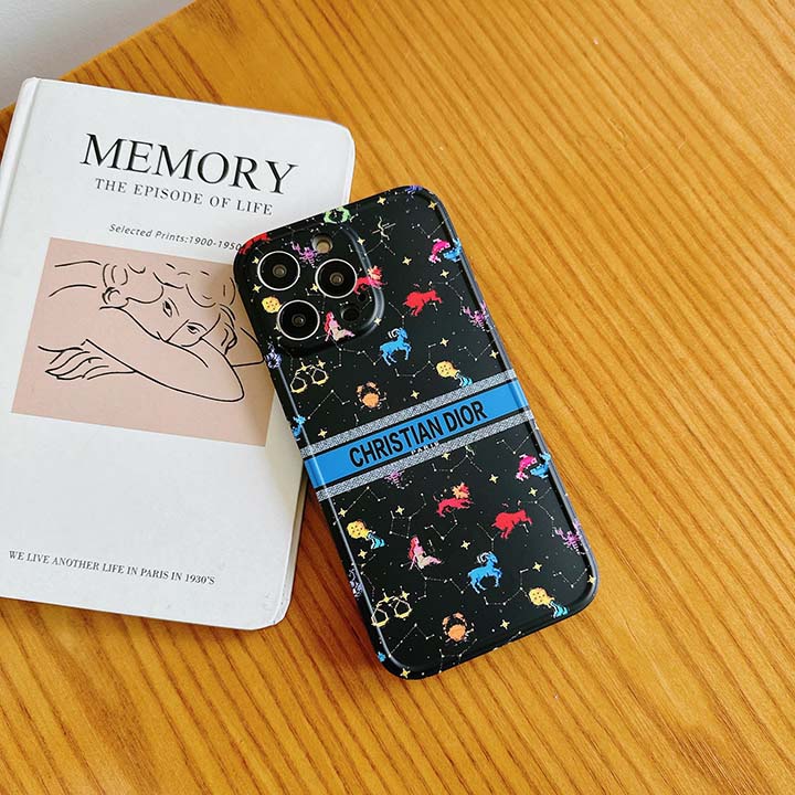 iPhone 13 pro恋人へのプレゼントケース