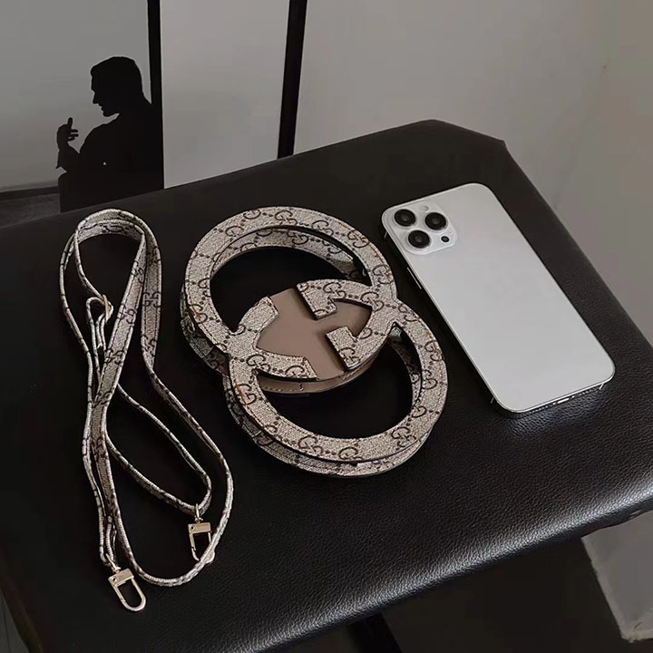 グッチ gucci iphone 15 ultra スマホケース 