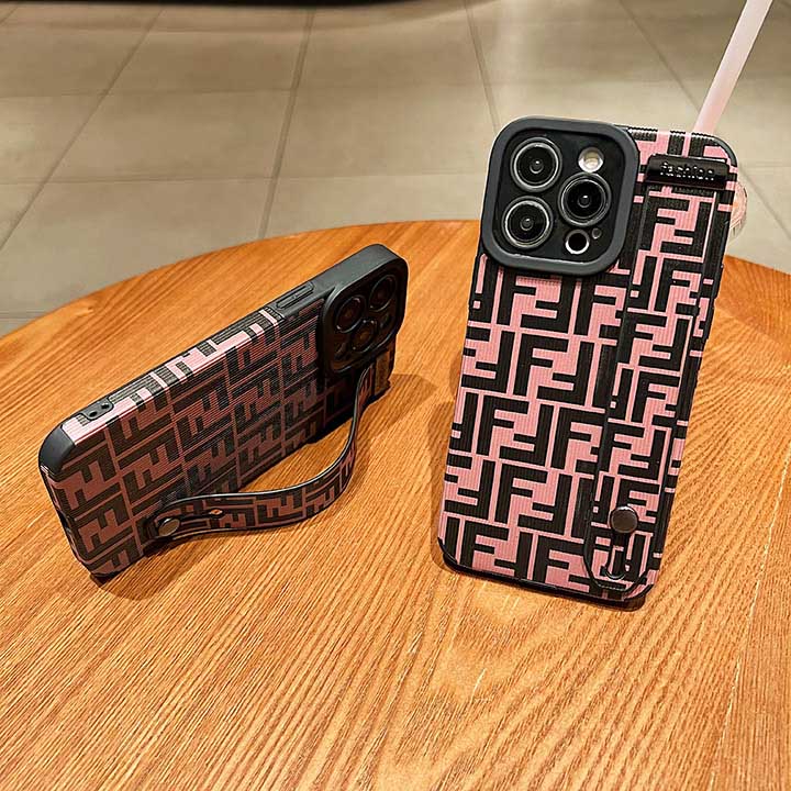 fendi iphone 15 ultra 携帯ケース 