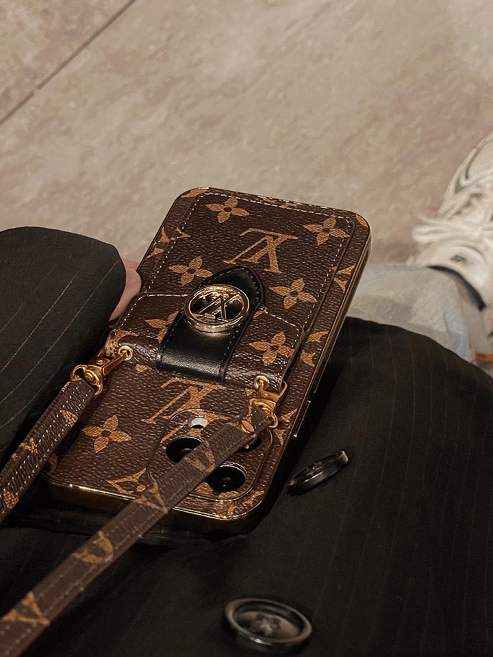 lv iphone15 ultra 